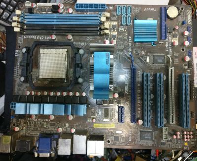 Лот: 13032010. Фото: 1. Материнская плата Asus M4A785TD-V... Материнские платы