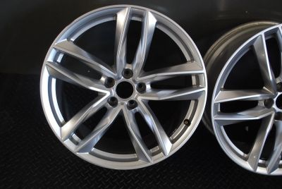 Лот: 12650046. Фото: 1. Диски оригинальные R20 Audi Q7... Диски