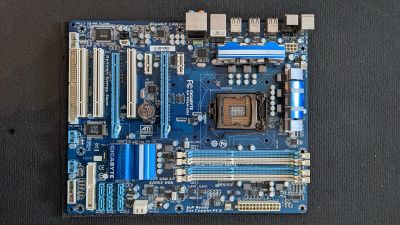 Лот: 18451500. Фото: 1. Материнская плата для ПК Gigabyte... Материнские платы