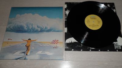 Лот: 13747253. Фото: 1. Manfred Mann's Earth Band "Watch... Аудиозаписи