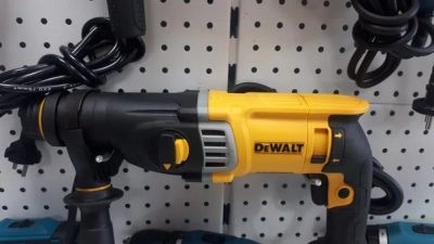 Лот: 14553188. Фото: 1. Перфоратор Dewalt. Электроинструмент