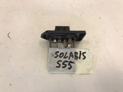 Лот: 21707712. Фото: 1. реостат печки Hyundai Solaris... Двигатель и элементы двигателя