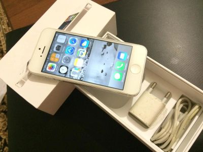 Лот: 4820580. Фото: 1. iPhone 5 16gb комплект / обмен. Смартфоны