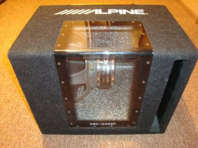 Лот: 5062307. Фото: 1. Сабвуфер Alpine SBG-1244BP и усилитель... Сабвуферы