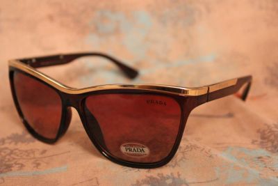 Лот: 3999716. Фото: 1. Солнцезащитные очки PRADA. Модель... Очки солнцезащитные