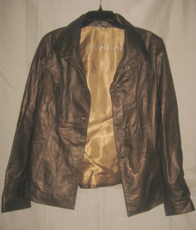 Лот: 19214132. Фото: 1. Фирменная кожаная куртка / пиджак... Пиджаки, жилеты