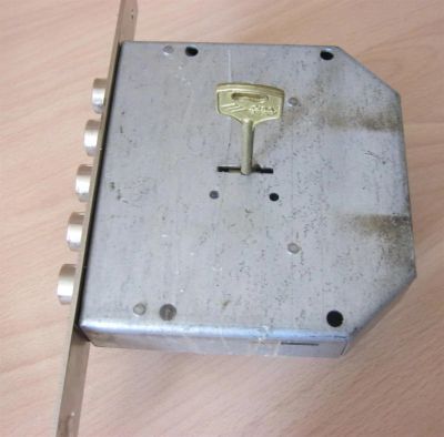 Лот: 3953625. Фото: 1. Замок Эльбор врезной. Замки