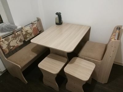Лот: 15113549. Фото: 1. Кухонный уголок с подушками и... Кухонные уголки