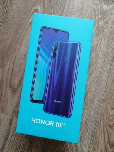 Лот: 17342562. Фото: 1. Смартфон Honor 10i. Смартфоны
