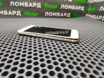 Лот: 20210544. Фото: 1. iphone 6 не работает wi-fi вздутый... Смартфоны