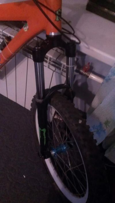 Лот: 4604871. Фото: 1. RockShox domain 160-100mm 1.5... Запчасти