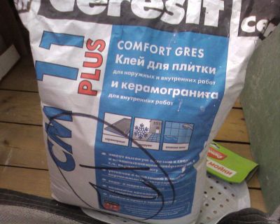Лот: 4032499. Фото: 1. клей для плитки Ceresit CM 11... Смеси, шпатлевки, цемент