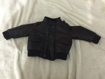 Лот: 7954909. Фото: 1. Кожаная Куртка Zara размер 74. Верхняя одежда