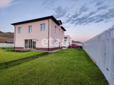 Лот: 22555210. Фото: 1. Продам 2-этажн. дом 250 кв.м... Дома