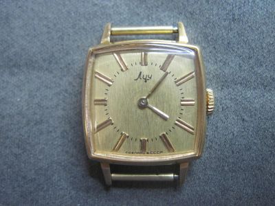 Лот: 8874964. Фото: 1. Часы СССР женские "Луч". Оригинальные наручные часы