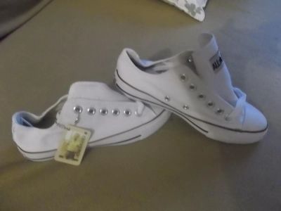Лот: 4248022. Фото: 1. Кеды Converse белые низкие новые. Кеды, кроссовки, слипоны