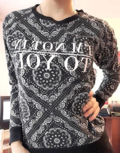 Лот: 15138270. Фото: 1. Кофта H&M. Свитеры, толстовки, худи