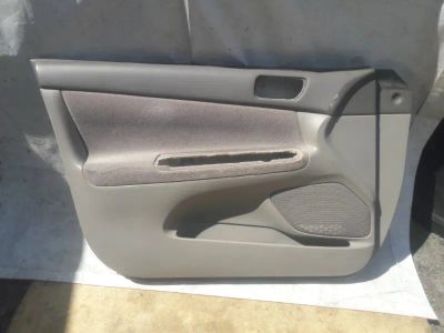 Лот: 21411219. Фото: 1. обшивка двери Toyota Camry ACV30... Двигатель и элементы двигателя