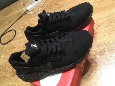 Лот: 14843659. Фото: 1. Кроссовки Nike huarache новые. Кеды, кроссовки, слипоны