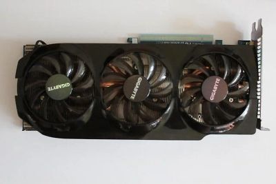 Лот: 4917802. Фото: 1. Видеокарта Gigabyte HD7970 3072MB... Видеокарты