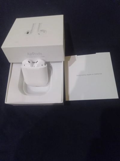 Лот: 21282702. Фото: 1. AirPods 2. Наушники, гарнитуры