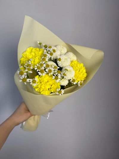 Лот: 25554471. Фото: 1. 2. Букет-комплимент быстрые торги. Свежие цветы