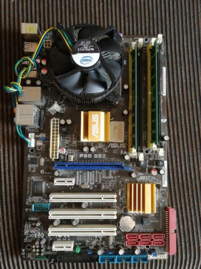 Лот: 15780198. Фото: 1. Материнская плата Asus P5Q SE2... Материнские платы