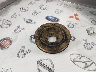 Лот: 23592040. Фото: 1. Шкив коленвала Mitsubishi Airtrek... Двигатель и элементы двигателя