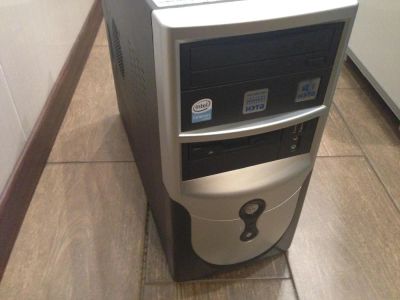 Лот: 9483820. Фото: 1. 4 ядерный Phenom 9750(4*2.4)/DDR2-4Gb... Компьютеры в сборе