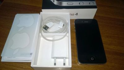 Лот: 4348039. Фото: 1. Apple iPhone 4 8Gb iOS 6.1.3. Смартфоны