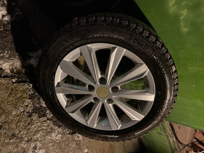 Лот: 16653532. Фото: 1. Колеса Skoda Volkswagen Audi с... Шины на дисках