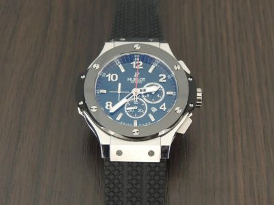 Лот: 4826449. Фото: 1. Наручные часы Hublot BIG BANG. Другие наручные часы