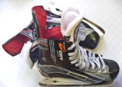 Лот: 8174746. Фото: 1. Хоккейные коньки Bauer X900. Новые. Коньки