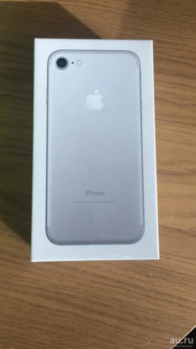 Лот: 9321921. Фото: 1. iPhone7 128GB Silver. Смартфоны