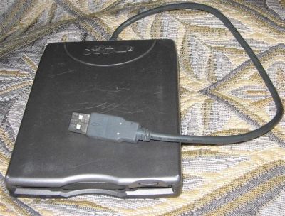 Лот: 2315773. Фото: 1. внешний FDD (дисковод 3.5') USB. Приводы CD, DVD, BR, FDD
