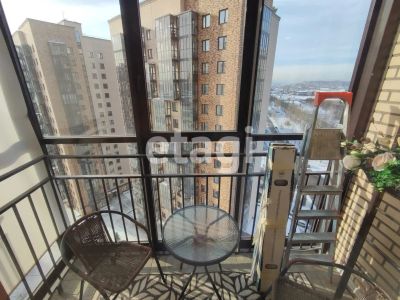 Лот: 21010371. Фото: 1. Продам 2-комн. кв. 63.5 кв.м... Квартиры, студии