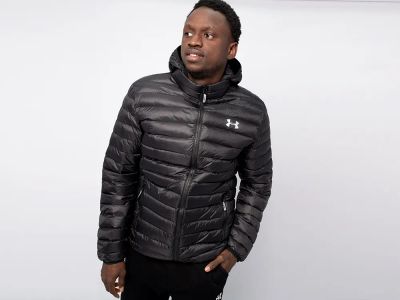 Лот: 24978002. Фото: 1. Куртка Under Armour. Верхняя одежда