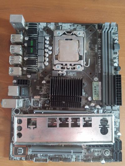 Лот: 17574225. Фото: 1. Huanan x58 v108 + процессор Intel... Материнские платы
