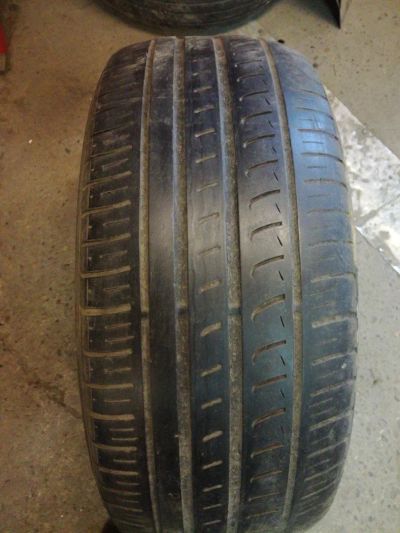 Лот: 9781489. Фото: 1. Одна покрышка Pirelli 225 55 16. Шины