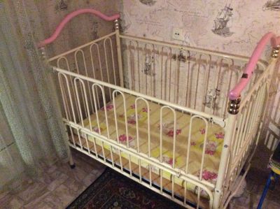 Лот: 12047576. Фото: 1. Продам. Детскую кроватку. Детские кровати и кроватки