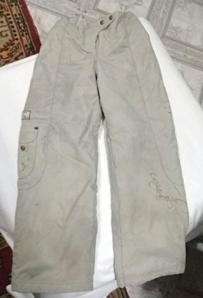 Лот: 16540245. Фото: 1. Штаны болоневые, плотные, но с... Брюки, шорты, джинсы