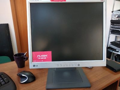 Лот: 13244247. Фото: 1. Монитор LG Flatron L1710S. ЖК-мониторы