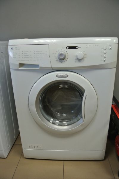 Лот: 18215738. Фото: 1. стиральная машина Whirlpool AWG... Стиральные машины