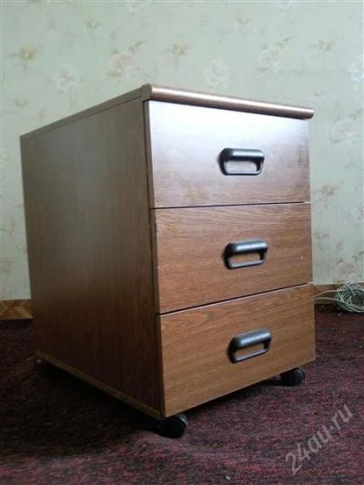 Лот: 2262790. Фото: 1. Тумба для стола, на колесиках... Стойки и тумбы для аппаратуры