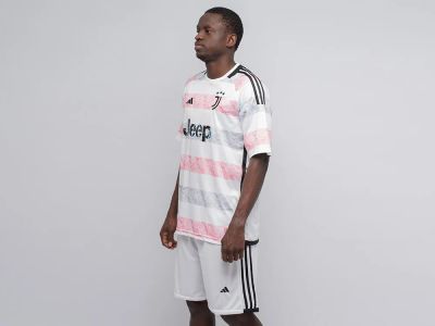 Лот: 24975412. Фото: 1. Футбольная форма Adidas FC Juventus. Форма