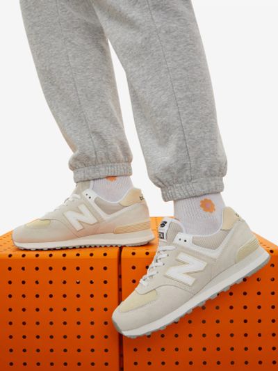 Лот: 24285747. Фото: 1. Кроссовки New Balance 574, Серый. Кеды, кроссовки, слипоны
