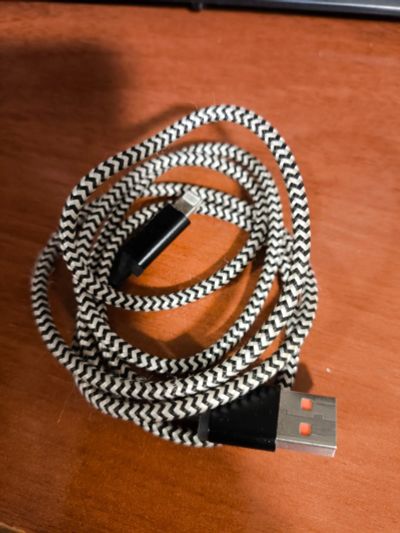 Лот: 24697587. Фото: 1. Кабель для iPhone айфонов 1 метр. Дата-кабели, переходники