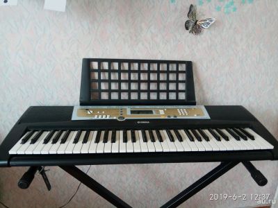 Лот: 13850057. Фото: 1. Синтезатор Yamaha Psr r200. Клавишные