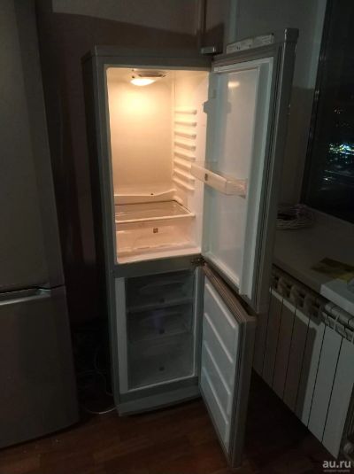 Лот: 17537541. Фото: 1. Холодильник Samsung Rl17mbyb. Холодильники, морозильные камеры