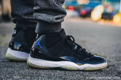 Лот: 8815618. Фото: 1. баскетбольные кроссовки air djordan... Кеды, кроссовки, слипоны